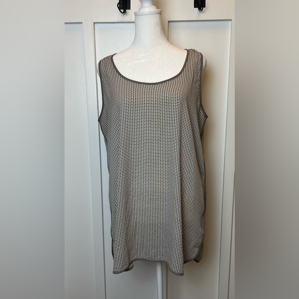 Ann Taylor Loft Women's Medium Gray White Scoop Neck Tank Top Sleeveless Summer